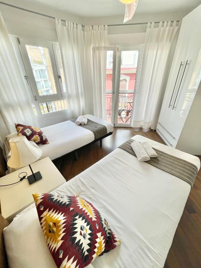 Apartamentos Sevilla 瓦伦西亚 外观 照片