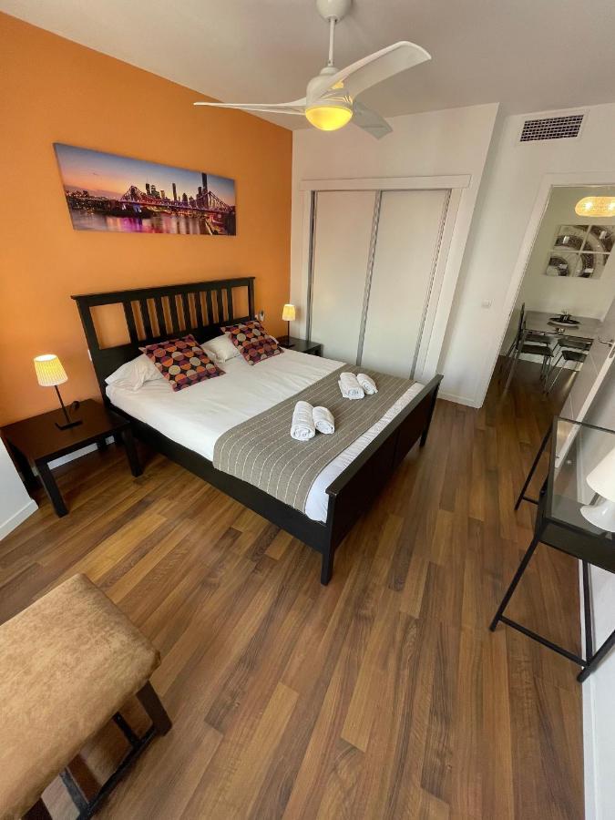 Apartamentos Sevilla 瓦伦西亚 外观 照片